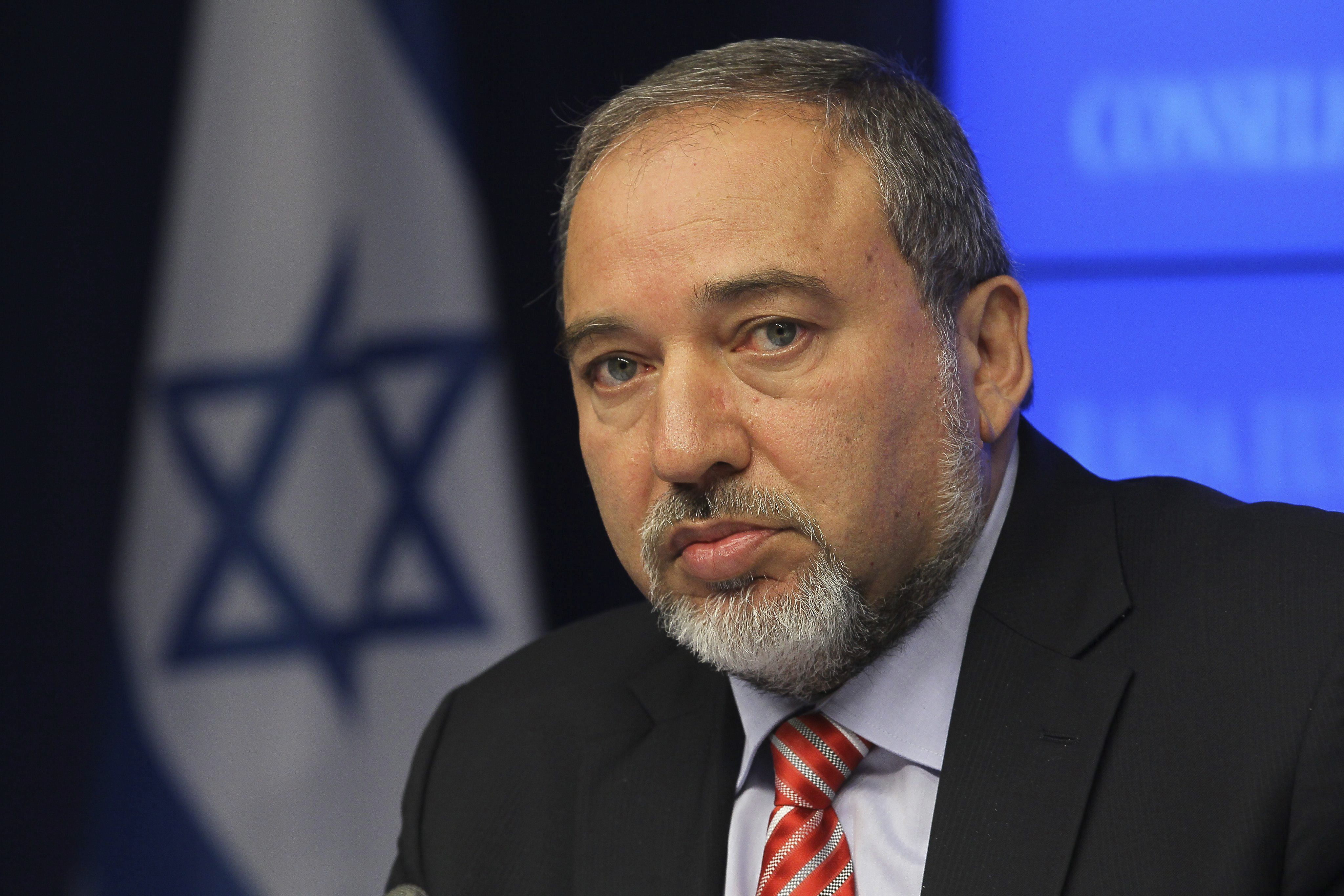 lieberman acusa a abas de practicar terrorismo politico contra israel 1788c